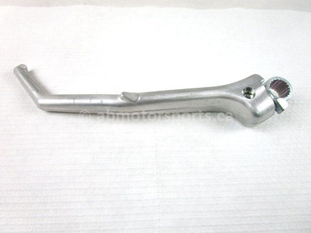 A new Kick Starter Lever for a 2001 CRF250R Honda OEM Part # 28300-KZ3-J20 for sale. Honda dirt bike online? Oh, Yes! Find parts that fit your unit here!