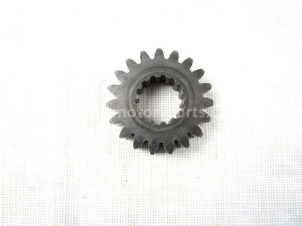 A used Primary Drive Gear from a 2001 YZ125 Yamaha OEM Part # 3XJ-16111-00-00 for sale. Yamaha dirt bike parts… Shop our online catalog… Alberta Canada!