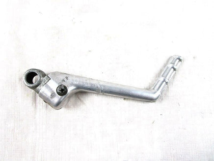 A used Kick Start Lever from a 2001 YZ125 Yamaha OEM Part # 4DB-15620-03-00 for sale. Yamaha dirt bike parts… Shop our online catalog… Alberta Canada!
