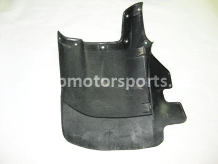 Used Honda ATV TRX 350 FM2 OEM part # 61863-HN5-670ZA front right mud guard for sale