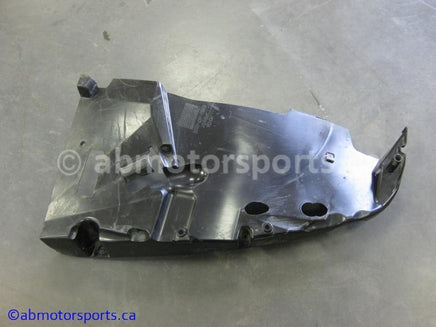 Used Honda ATV TRX 350 FM OEM part # 61862-HN7-000 OR 61862HN7000 inner right fender for sale
