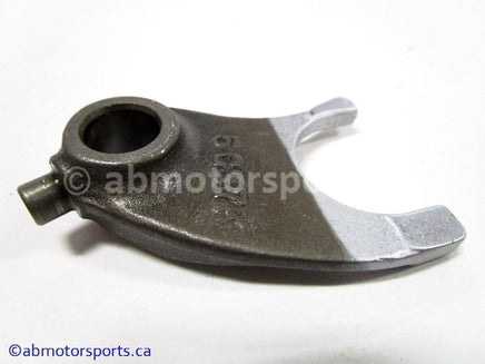 Used Honda Dirt Bike XR 80R OEM Part # 24231-115-000 OR 24231115000 SHIFT FORK CENTER for sale