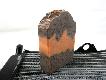 This HUGE bar of handcrafted mechanics soap is packed with triple brewed medium grind coffee, pumice and ground orange peels. Lightly scented with coffee, orange and lemon fragrance oils. All products from The Groovy Hen are Health Canada registered and compliant. 
