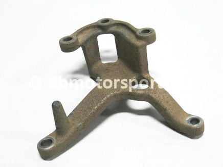 Used Yamaha ATV GRIZZLY 660 SE OEM part # 5KM-21585-00-00 gear shifter arm for sale