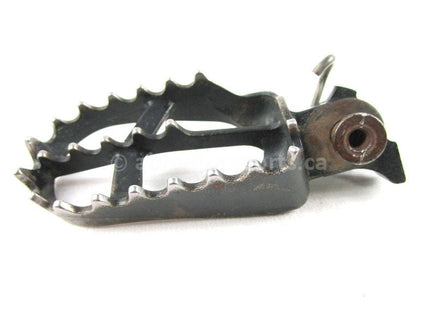 A used Foot Peg R from a 2006 WR250F Yamaha OEM Part # 5ET-27421-00-00 for sale. Yamaha dirt bike parts… Shop our online catalog… Alberta Canada!