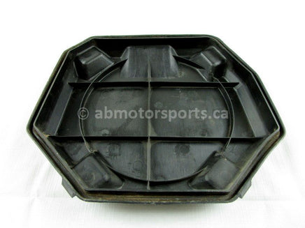 A used Air Box Lid from a 1991 TRX300 Honda OEM Part # 17217-HC4-000 for sale. Honda ATV parts online? Oh, Yes! Find parts that fit your unit here!