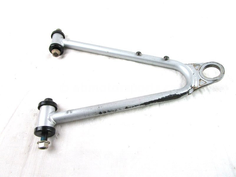 アラミスTVPROCUP BLACK VINYL SEAT WITH ARMREST MOUNTING 6.50-13.00