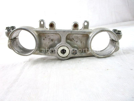 A used Triple Tree Clamp Lower from a 2001 YZ125 Yamaha OEM Part # 5DH-23340-M0-00 for sale. Yamaha dirt bike parts… Shop our online catalog… Alberta Canada!