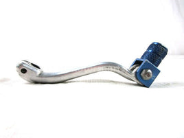 A used Foot Shifter from a 2001 YZ125 Yamaha OEM Part # 4SS-18110-00-00 for sale. Yamaha dirt bike parts… Shop our online catalog… Alberta Canada!