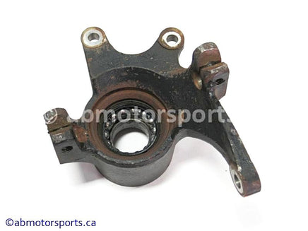 Used Arctic Cat ATV 650 H1 4X4 OEM part # 0505-446 front right knuckle for sale