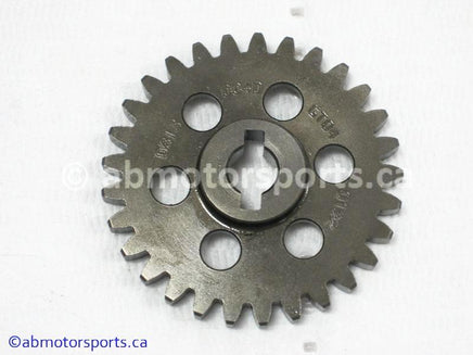 Used Arctic Cat ATV 650 H1 4X4 OEM part # 0813-004 driven gear for sale
