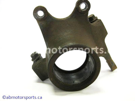 Used Arctic Cat ATV 700 MUD PRO OEM part # 0505-577 front left knuckle for sale