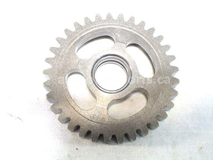 A used Gear 33T from a 1998 TRX400FW Honda OEM Part # 23481-HM7-000 for sale. Honda ATV parts online? Oh, Yes! Find parts that fit your unit here!