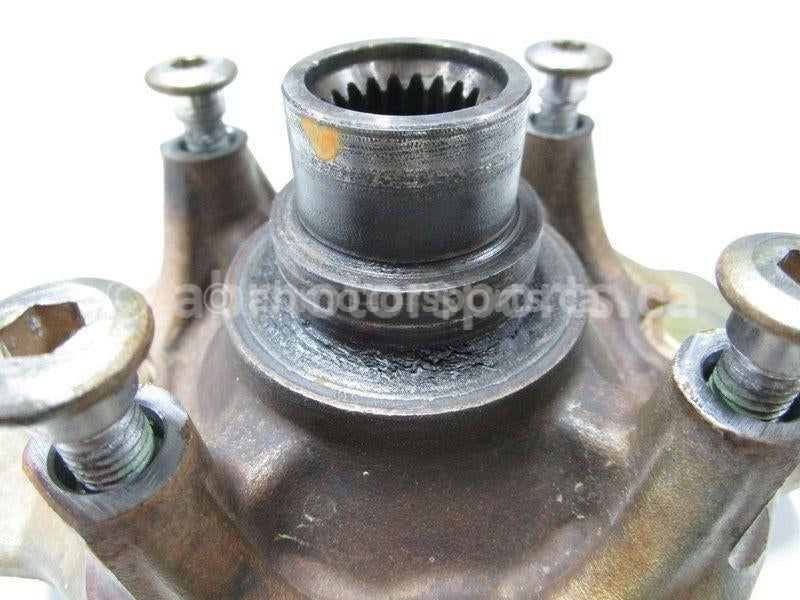 Front Wheel Hub For Honda Foreman 500 TRX500FM 4x4 2007-2014 – Caltric WH153A1003