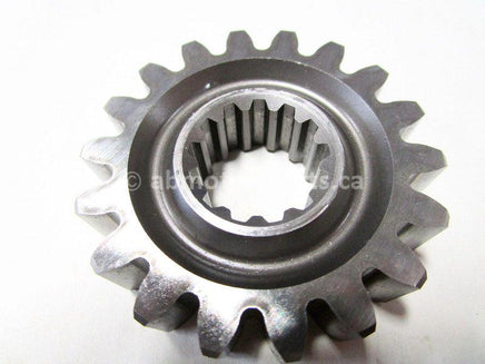 Used Kawasaki ATV BRUTE FORCE 750 OEM part # 13262-0491 output drive gear 18 teeth for sale