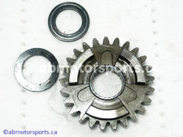 Used Polaris ATV MAGNUM 425 4X4 OEM part # 3233129 gear case gear 25 teeth for sale