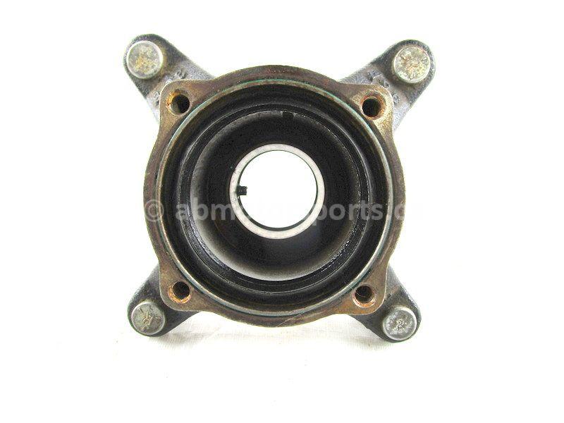Polaris Front Wheel Hub 1520182 – Fits Magnum, Scrambler, Sportsman, Xplorer 400/500 (Used, Good Condition)