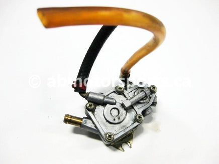Used Skidoo GRAND TOURING 600 SPORT OEM part # 403901808 fuel pump for sale