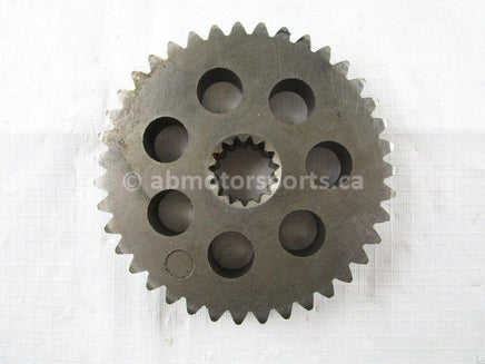A used Lower Chain Driven Sprocket 39T from a 1997 MOUNTAIN MAX 600 Yamaha OEM Part # 89J-47587-90-00 for sale. Yamaha snowmobile parts!
