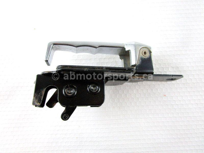Door Handle Latch R - Yamaha WOLVERINE YXE 700| Alberta