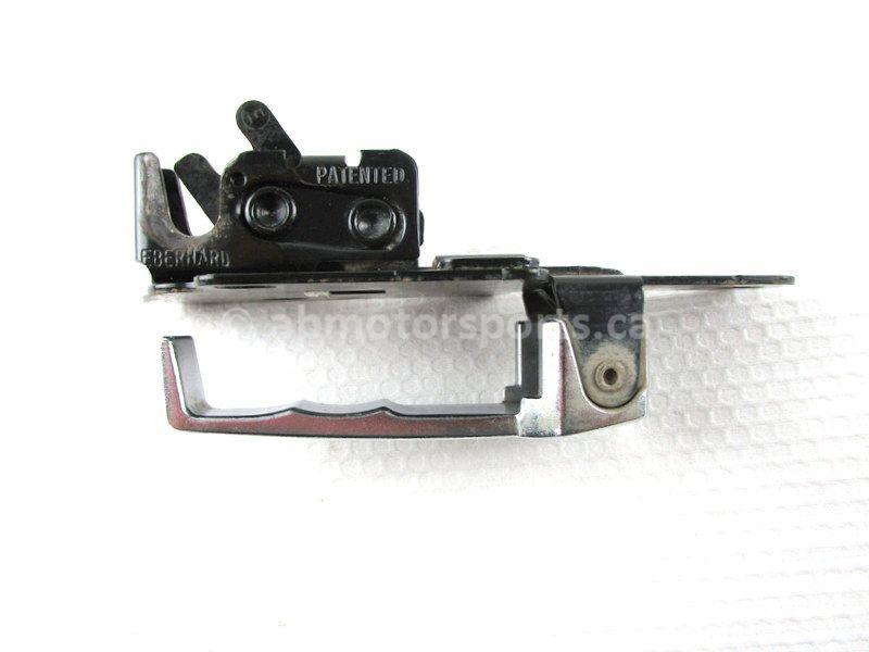 Door Handle Latch L - Yamaha WOLVERINE YXE 700| Alberta